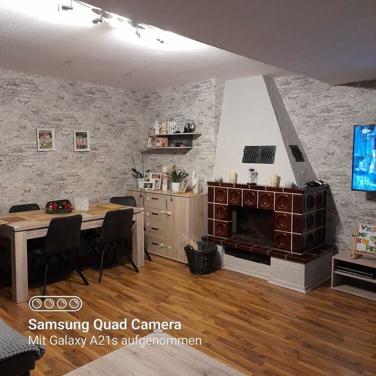 sehr großzügige 4-Zimmerwohnung in Dreifamilienhaus in Zons zimmer