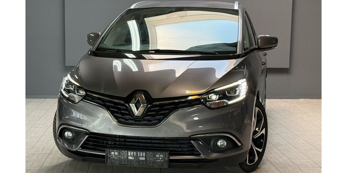 Renault Scenic 106.200 km 13.990 &euro; Hilden 40721