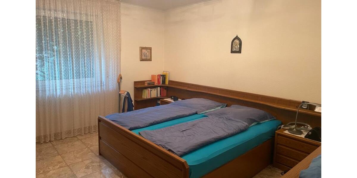Erdgeschoßwohnung Bergisch Gladbach Alt-Frankenforst - 5 Zimmer, 140 m&sup2;, 460.000&euro; | Angebot:27044139