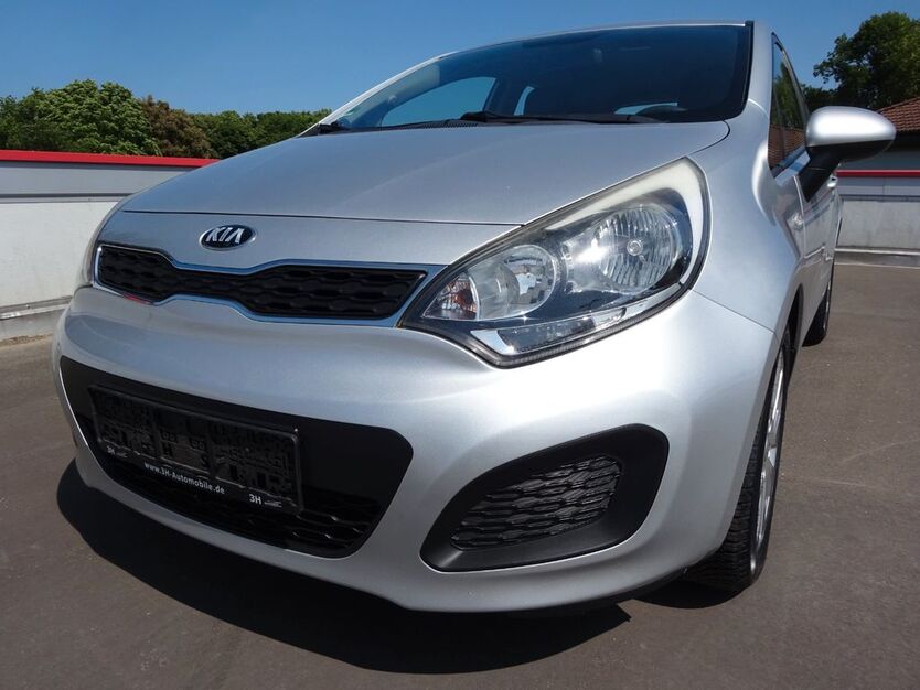 Kia Rio 109.000 km 5.790 € Solingen 42719