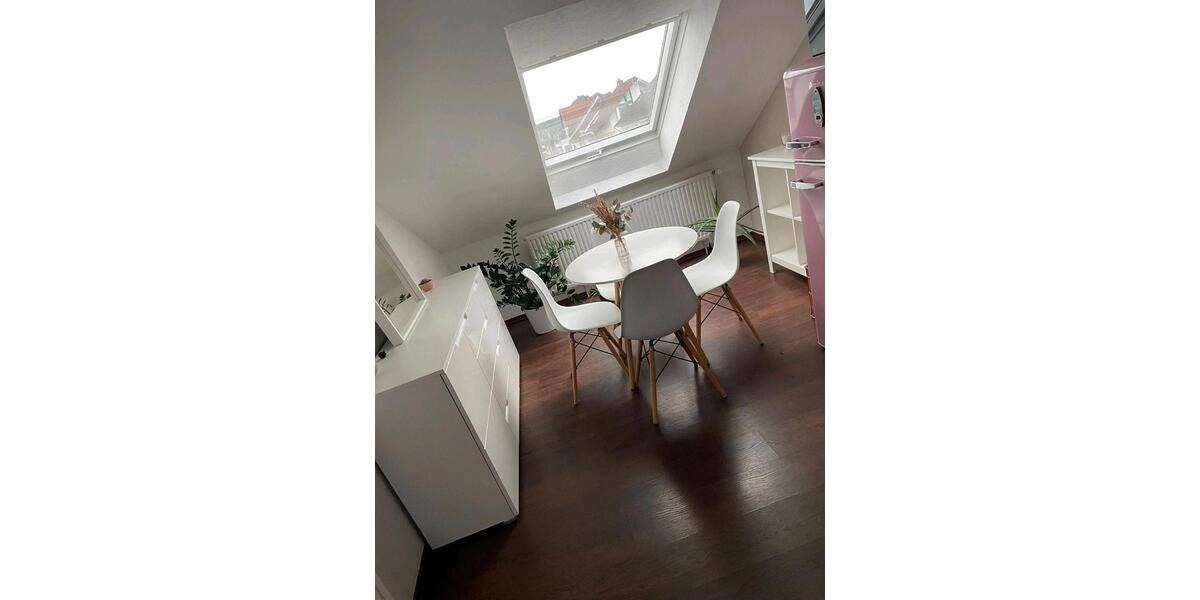 Dachgeschoßwohnung Weilerswist - 2 Zimmer, 60 m&sup2;, 850&euro; | Angebot:25426725