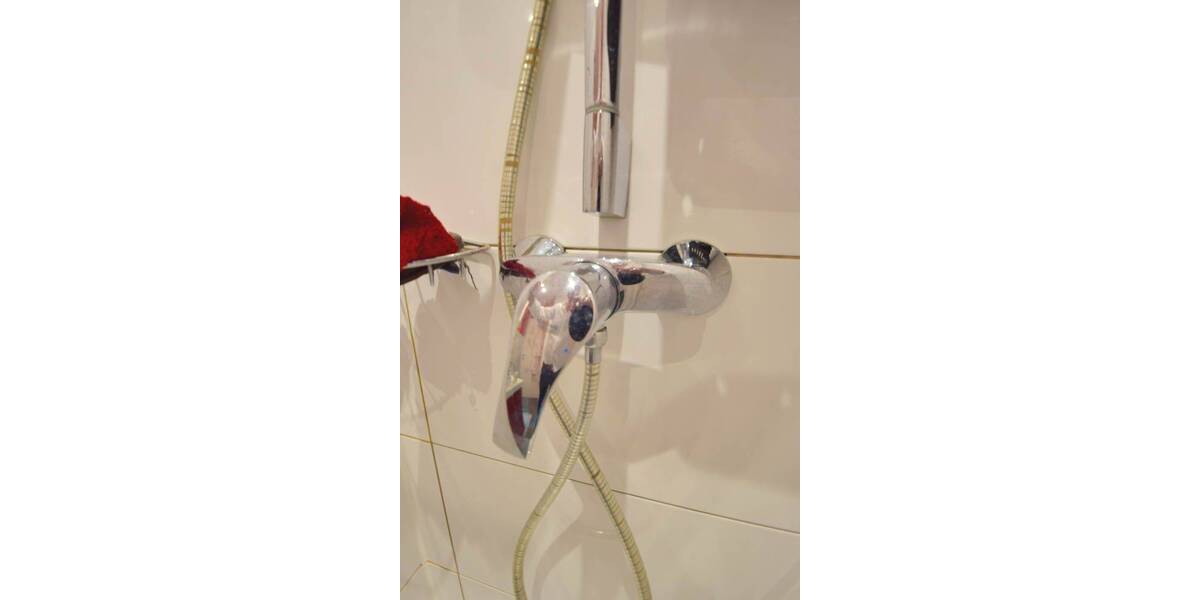 Kauf im Paket: 2 vermietete Wohnungen & 1 Garage in einem 3-Familienhaus in Bonn-Röttgen. 6 zimmer