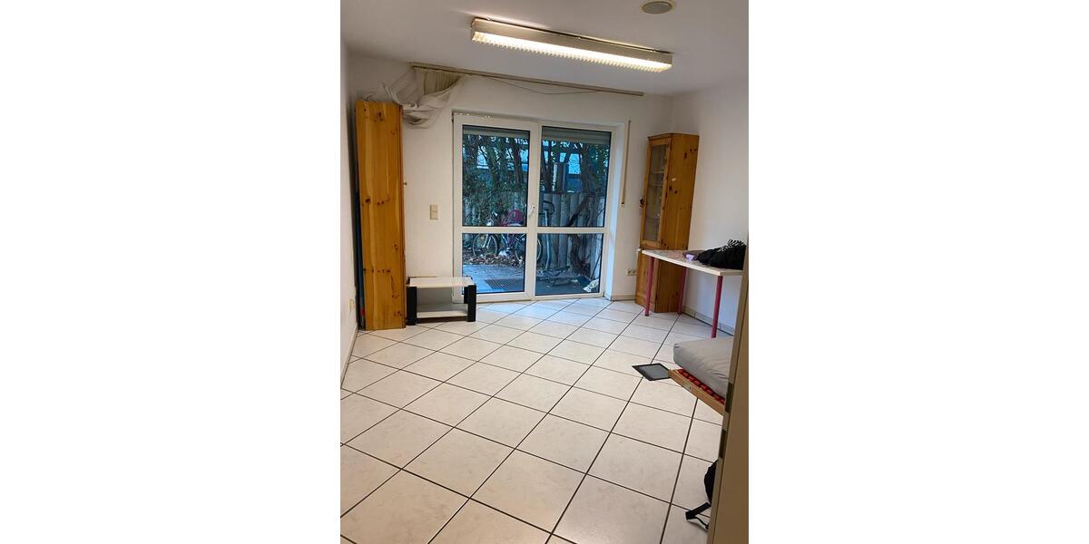 2-Zimmer-Erdgeschosswohnung mit Einbauküche in Bonn-Obekassel 2 zimmer