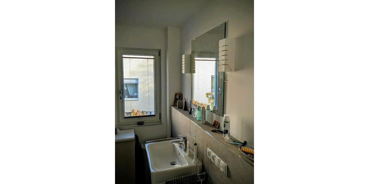 Königswinter Romlinghoven top ETW neuwertig, Garage+Küche+Balkon 1 zimmer