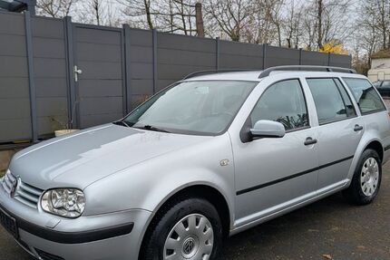 VW Golf 115.000 km 3.300 &euro; Wermelskirchen 42929