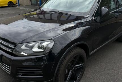VW Touareg 264.000 km 11.890 € Köln 50739