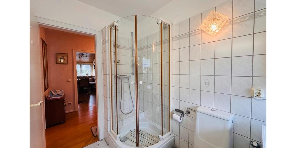 Etagenwohnung Solingen Mitte - 3 Zimmer, 83 m&sup2;, 247.000&euro; | Angebot:26063733