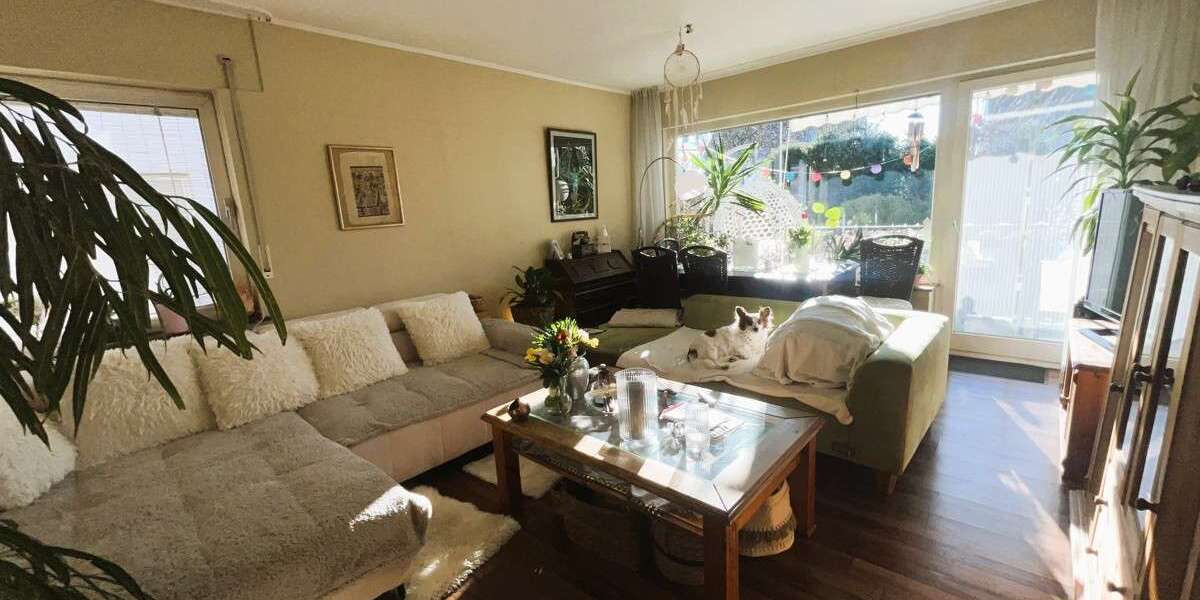 Etagenwohnung Köln Kalk - 4 Zimmer, 110 m&sup2;, 259.000&euro; | Angebot:26906564
