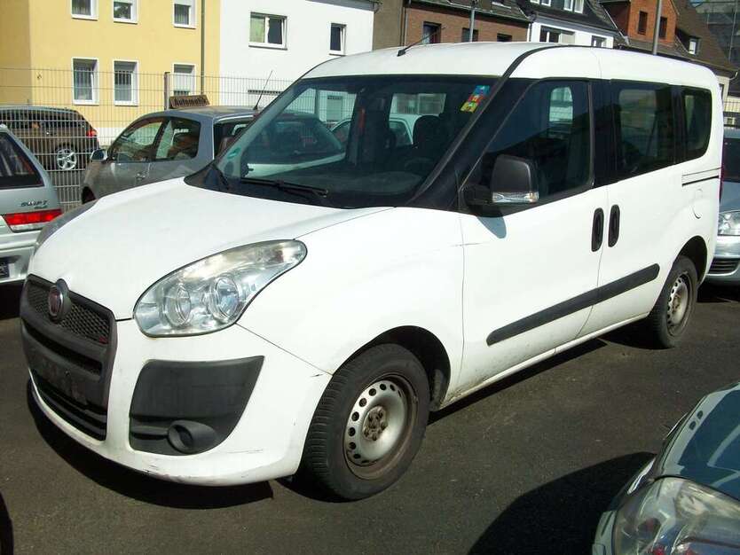 Fiat Doblo 225.000 km 3.990 € Siegburg 53721