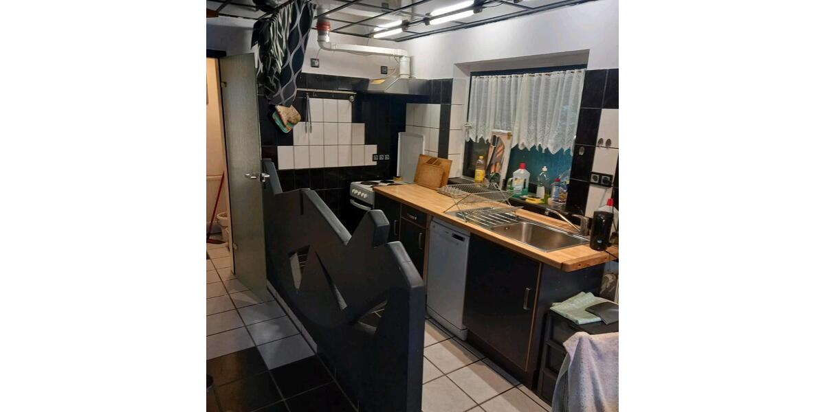 Einfamilienhaus Solingen Central - 3 Zimmer, 65 m&sup2;, 700&euro; | Angebot:25378276