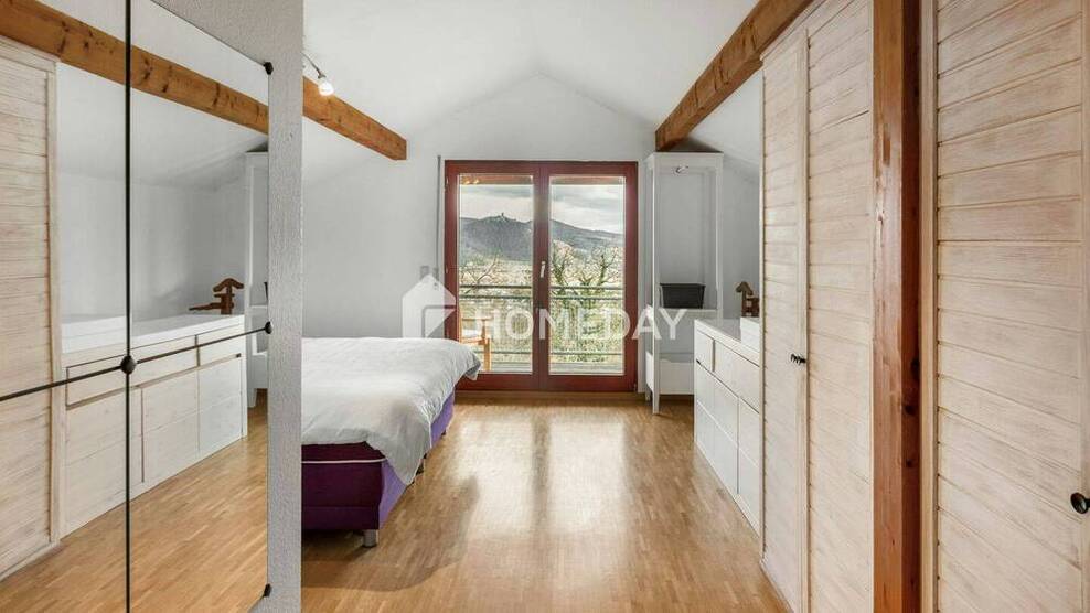 Großzügig, hell, einladend - Ihr Traumhaus mit Blick auf den Petersberg und Drachenfels