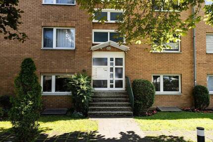 Einzigartige Rarität: Traumhafte GartenWohnung direkt am Rhein | Köln - Niehl
