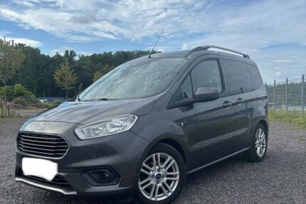 Ford Tourneo Courier 70.000 km 12.799 &euro; Bergisch Gladbach 51429