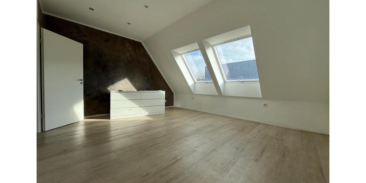 Doppelhaushälfte Bonn Küdinghoven - 6 Zimmer, 165 m&sup2;, 2.400&euro; | Angebot:25143042