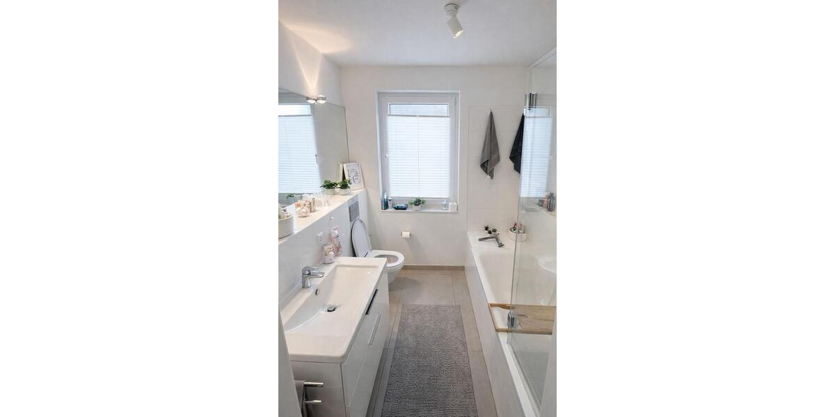 Erdgeschoßwohnung Solingen Wald - 2 Zimmer, 60 m&sup2;, 1.100&euro; | Angebot:25417282