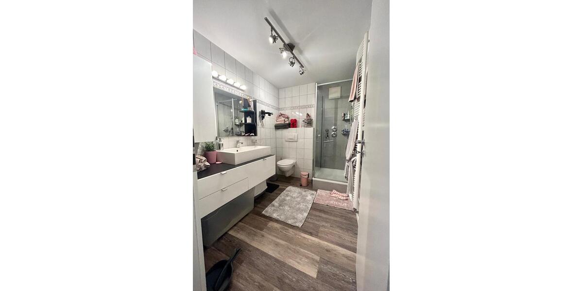 Etagenwohnung Leichlingen (Rheinland) - 2 Zimmer, 63 m&sup2;, 220.000&euro; | Angebot:27018526