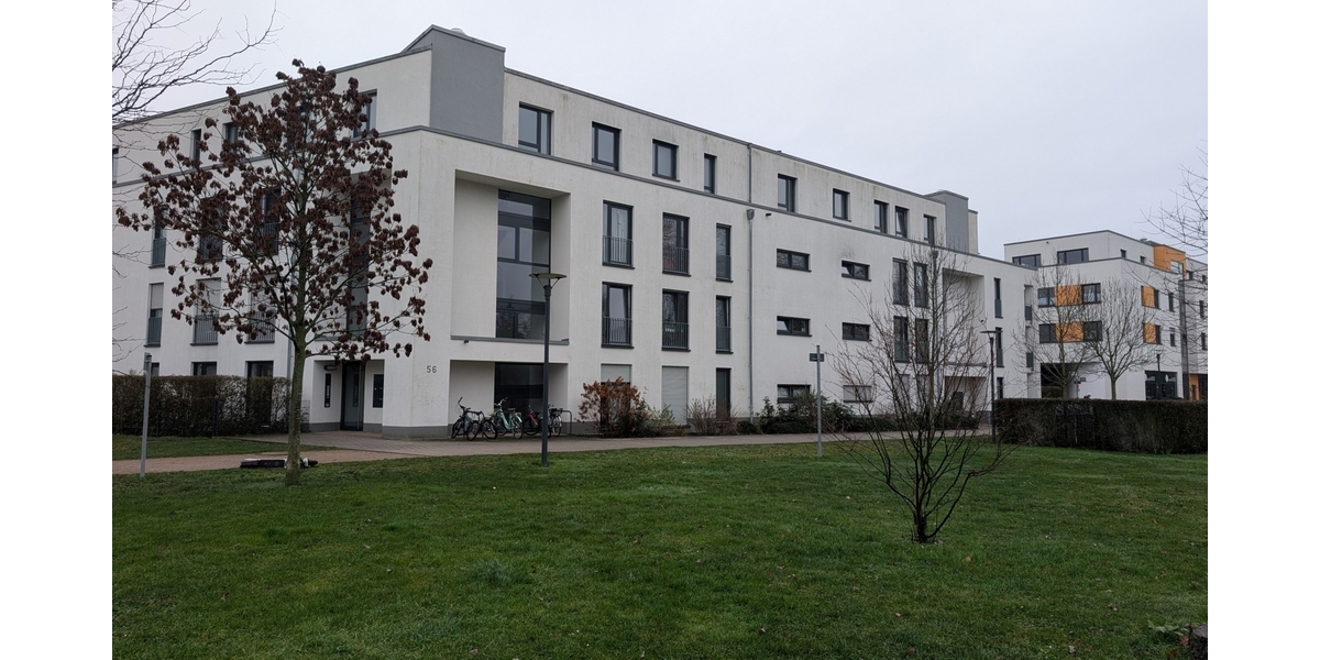 Hier lässt sichs leben! - Traumhafte 4-Zimmer-Wohnung mit 2 Bädern und einer sonnigen Dachterrasse 4 zimmer