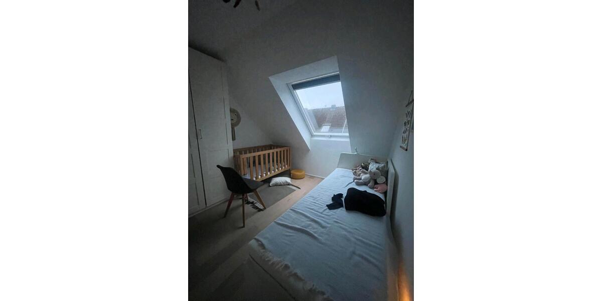 Dachgeschoßwohnung Köln Kalk - 3.5 Zimmer, 104 m&sup2;, 700.000&euro; | Angebot:26730630