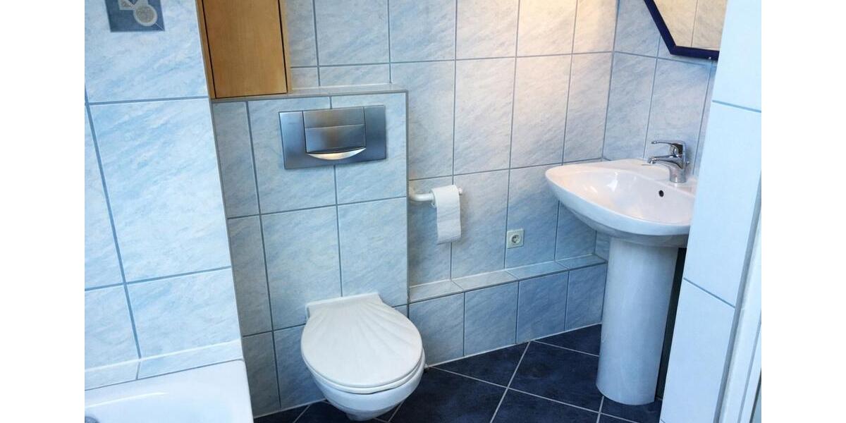 Etagenwohnung Lohmar - 5 Zimmer, 227 m&sup2;, 2.050&euro; | Angebot:24837986