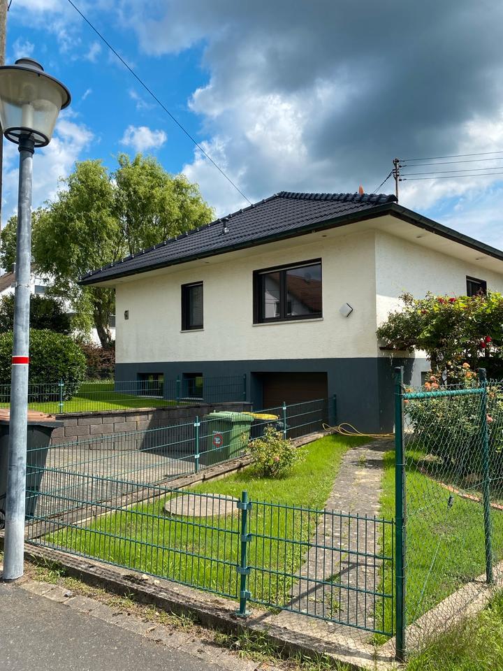 Charmanter Bungalow mit Garten Garage in Hennef