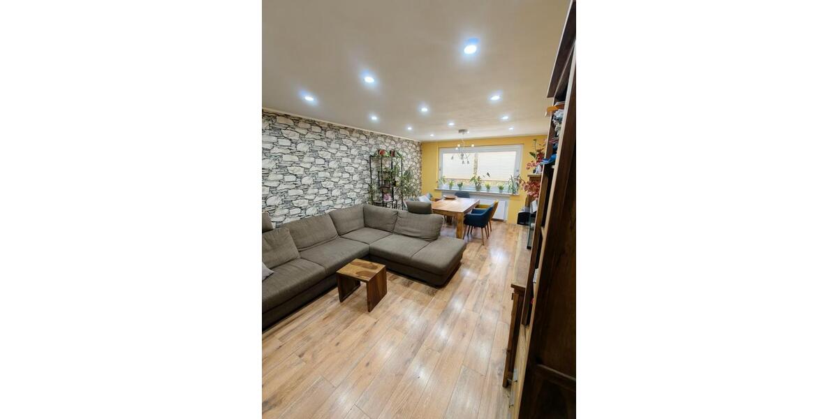 Etagenwohnung Köln Nippes - 4 Zimmer, 90 m&sup2;, 390.000&euro; | Angebot:26957561