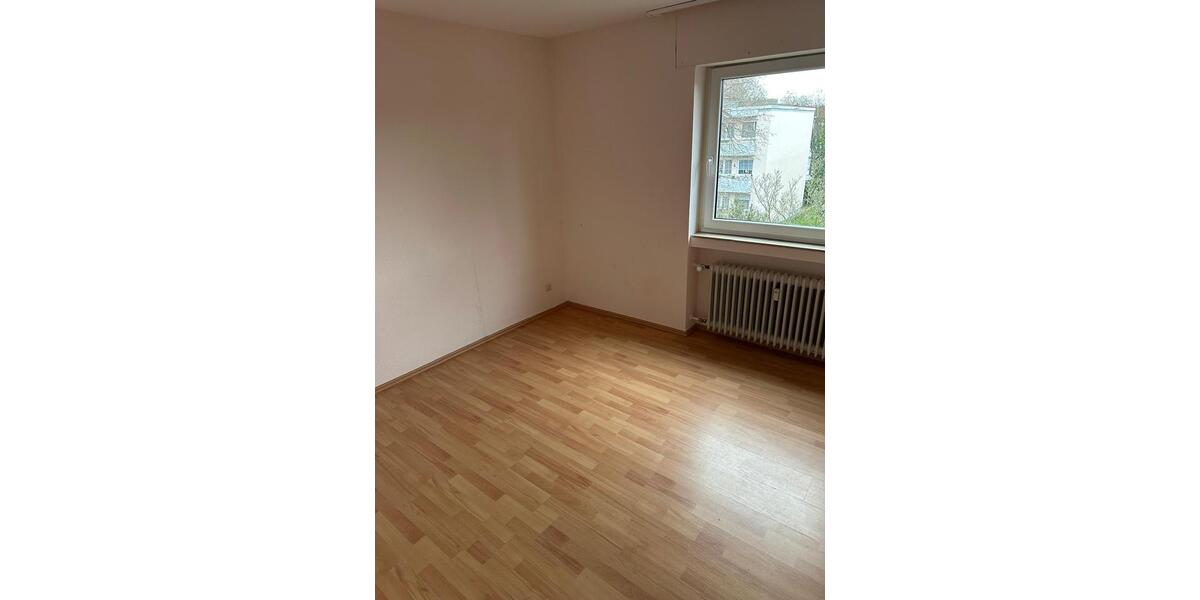 Etagenwohnung Bonn Dransdorf - 3 Zimmer, 84 m&sup2;, 1.100&euro; | Angebot:25429087
