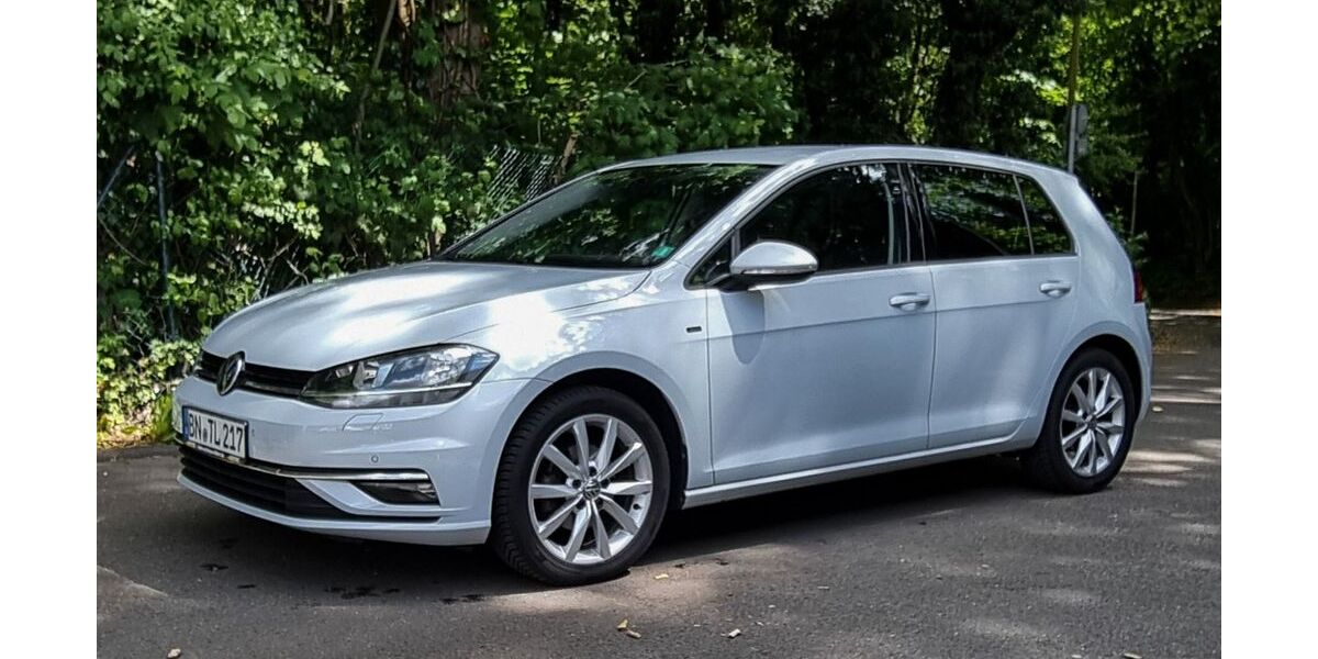 VW Golf 87.585 km 12.500 &euro; Siegburg 53721