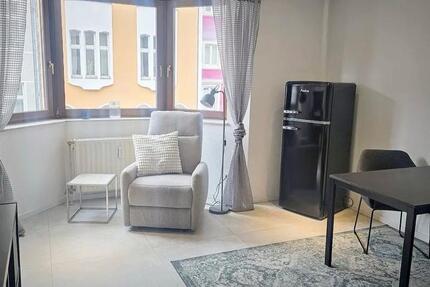 Wohnung Köln Rodenkirchen - 1 Zimmer, 30 m&sup2;, 1.170&euro; | Angebot:25175321