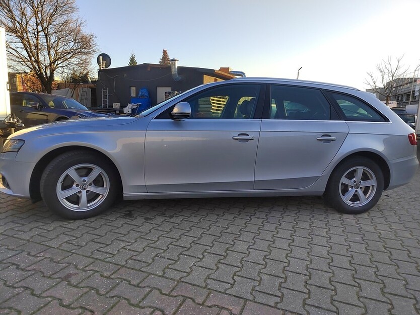 Audi A4 Avant 203.800 km 8.000 € Neuss 41460