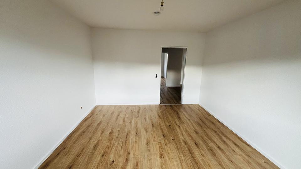 Etagenwohnung Köln Heimersdorf - 3 Zimmer, 81 m&sup2;, 1.150&euro; | Angebot:24742311