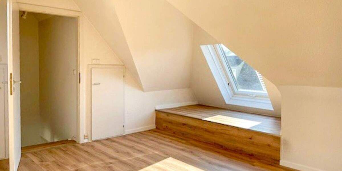 Etagenwohnung Köln / Braunsfeld Braunsfeld - 3 Zimmer, 95 m&sup2;, 1.500&euro; | Angebot:25107309