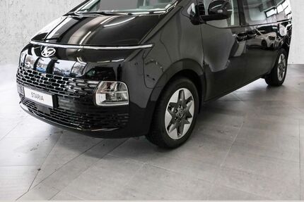 Hyundai STARIA 16.671 km 38.830 &euro; Köln Süd 50968