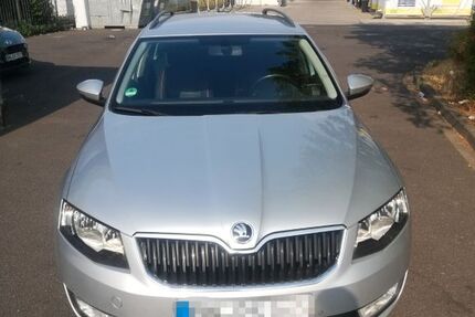 Skoda Octavia 162.500 km 8.000 &euro; Bonn 53117