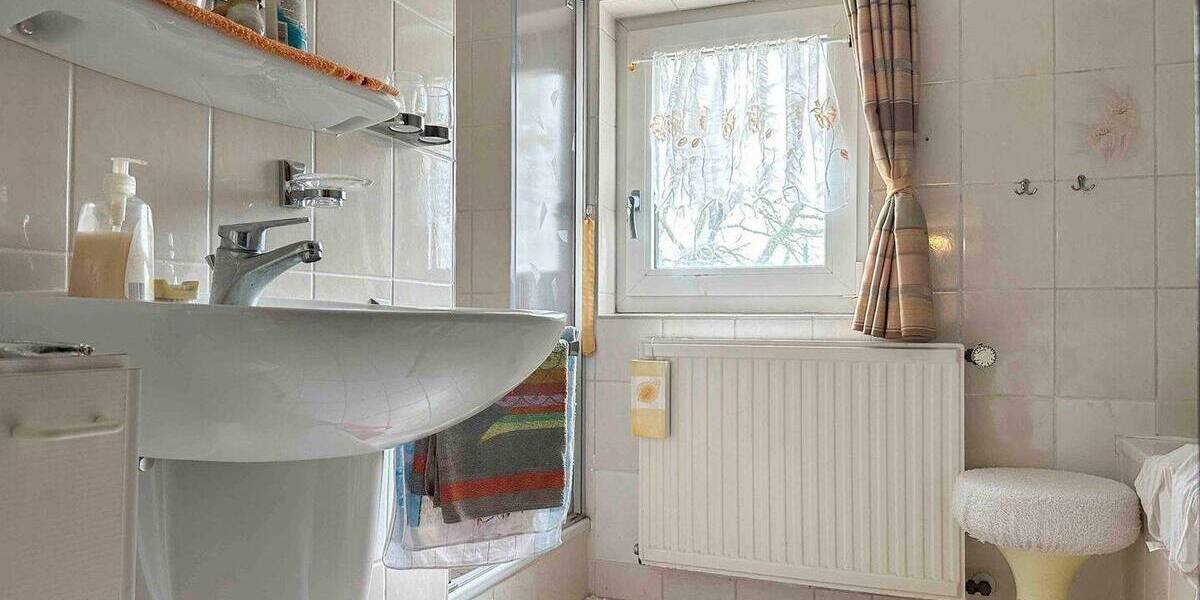 Einfamilienhaus Hennef (Sieg) Köschbusch - 4 Zimmer, 229.000&euro; | Angebot:26218913