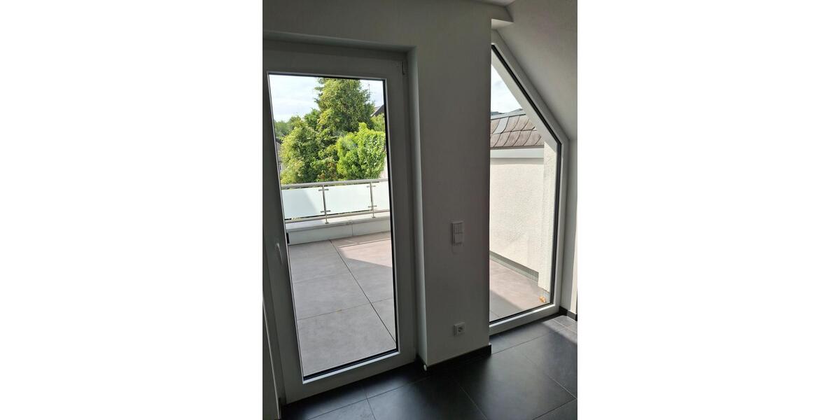 Moderne 3 Zimmerwohnung mit Terrasse & Balkon gute ÖPNV Anbindung 3 zimmer