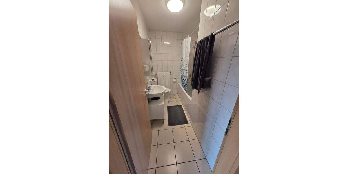 Etagenwohnung Siegburg Dreesch - 3 Zimmer, 67 m&sup2;, 630&euro; | Angebot:25355796