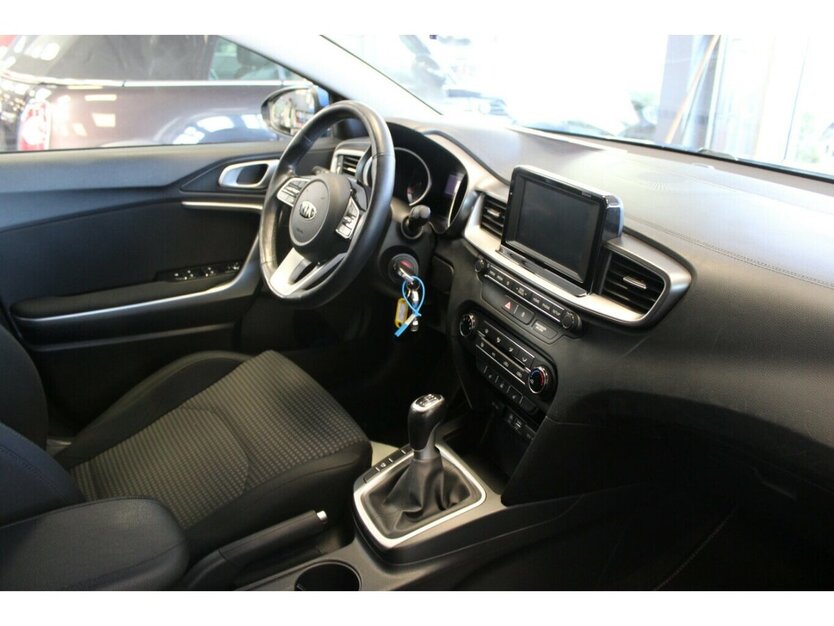 Kia Ceed 1.4 Vision 91.681 km 12.480 € Euskirchen 53881