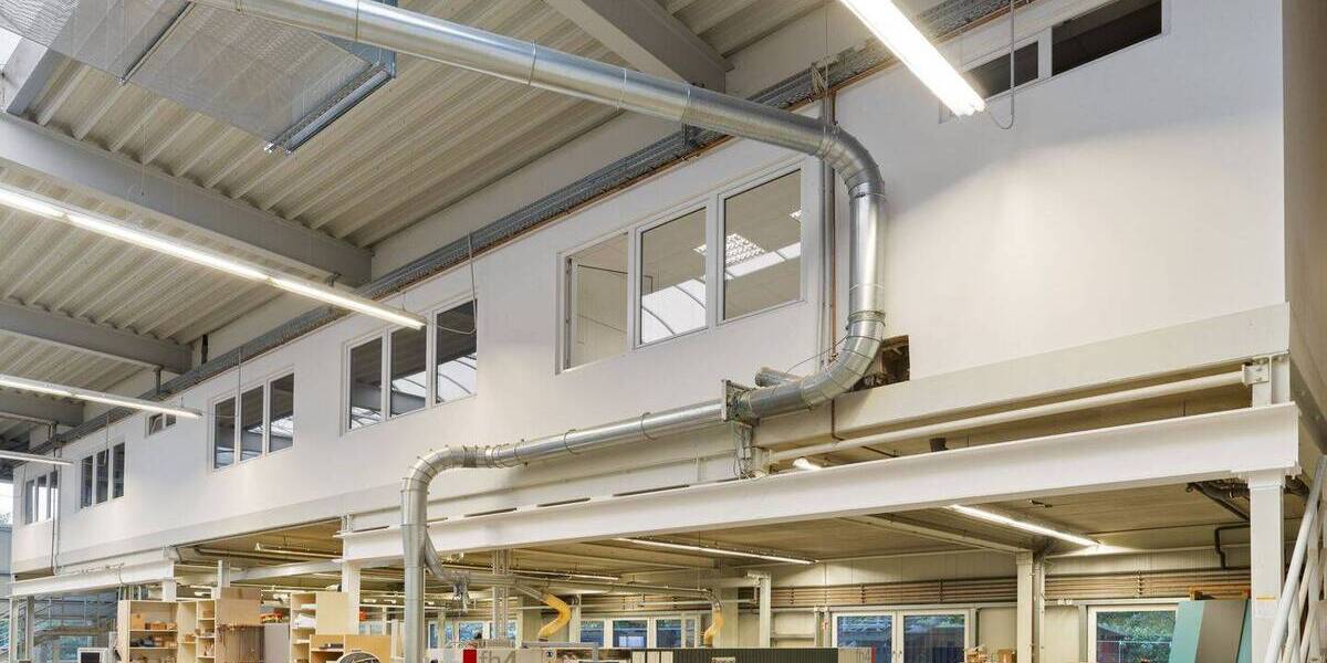 Ihr neuer Unternehmensstandort in Neuss: Moderne Gewerbehalle mit repräsentativem Bürotrakt zimmer