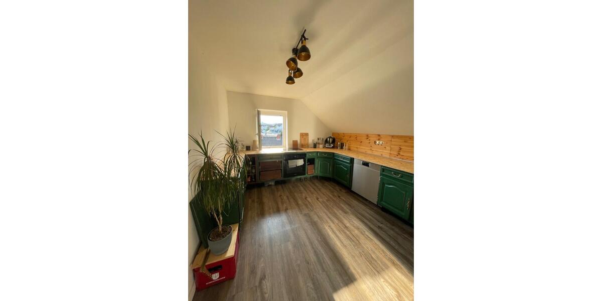 Etagenwohnung Lohmar - 5 Zimmer, 118 m&sup2;, 800&euro; | Angebot:27572193