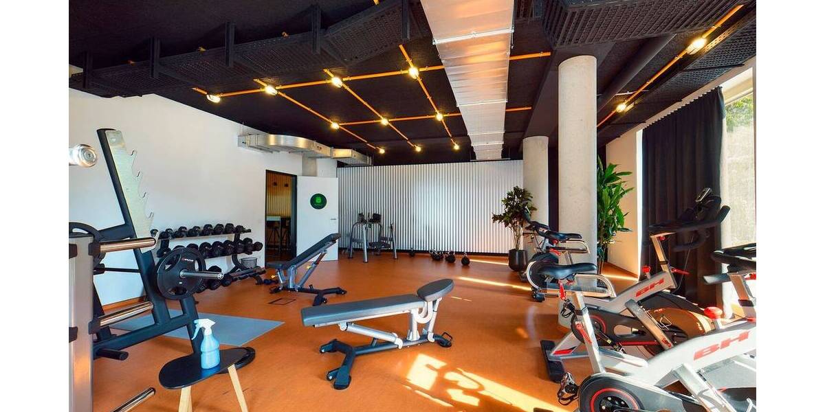 DIE ZIMMEREI | Schickes + möbliertes WG-Zimmer für Studierende & Azubis in Deutz | Shared Bude 1 zimmer