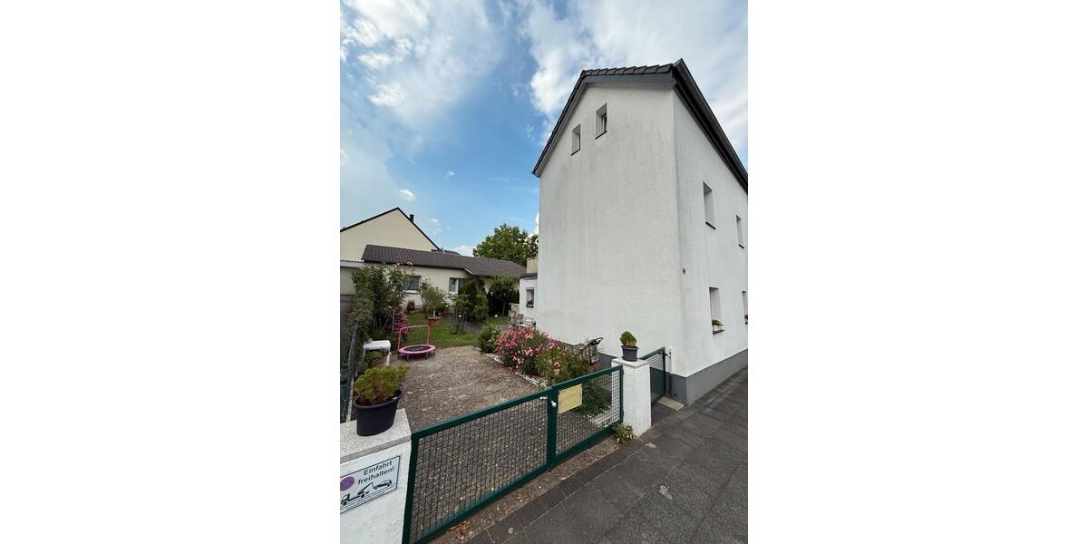 Ein kleines Haus mit Seele mit Garten in Beuel 5 zimmer