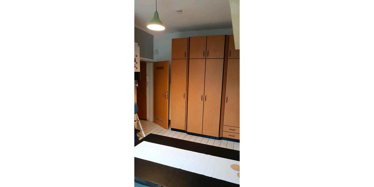Etagenwohnung Köln Nippes - 1.5 Zimmer, 32 m&sup2;, 125.000&euro; | Angebot:26322375