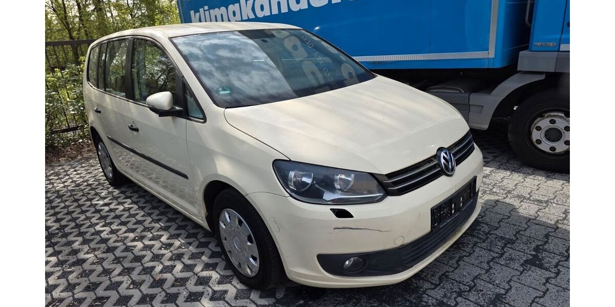 VW Touran 320.000 km 1.800 &euro; Köln 51149