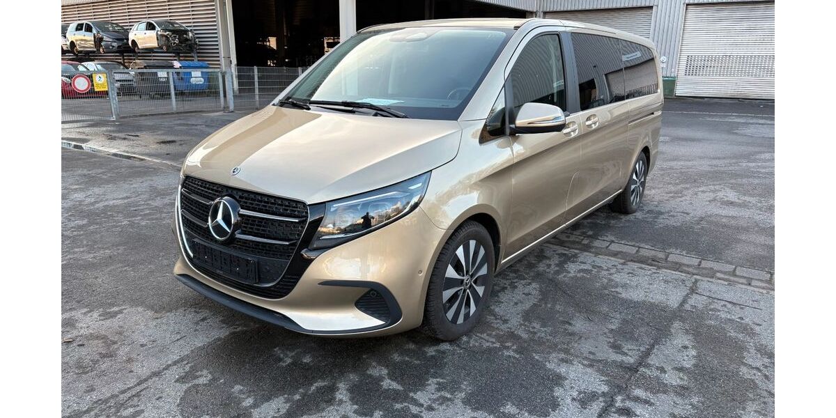 Mercedes-Benz V 250 7.495 km 98.770 &euro; Bonn 53175