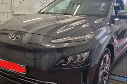 Hyundai KONA 27.939 km 24.800 &euro; Hennef 53773