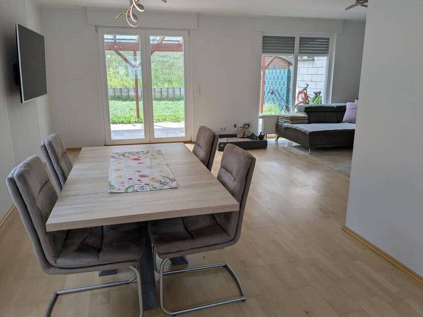 Charmantes 5-Zimmer-Reiheneckhaus mit gehobener Innenausstattung