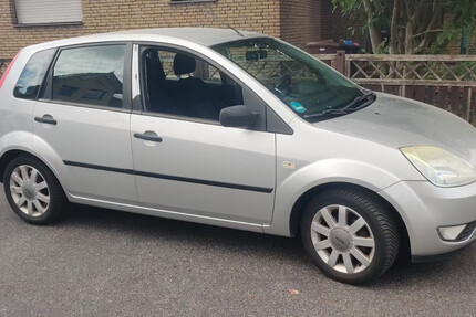 Ford Fiesta V 243.250 km 1.200 € Pulheim 50259