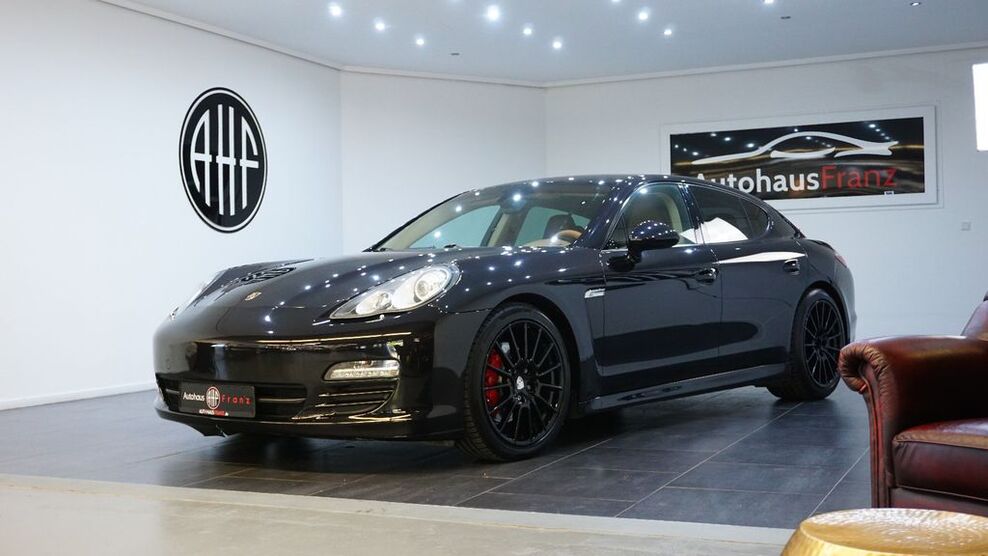 Porsche Panamera 91.206 km 29.997 € Remscheid-Lüttringhausen 42899