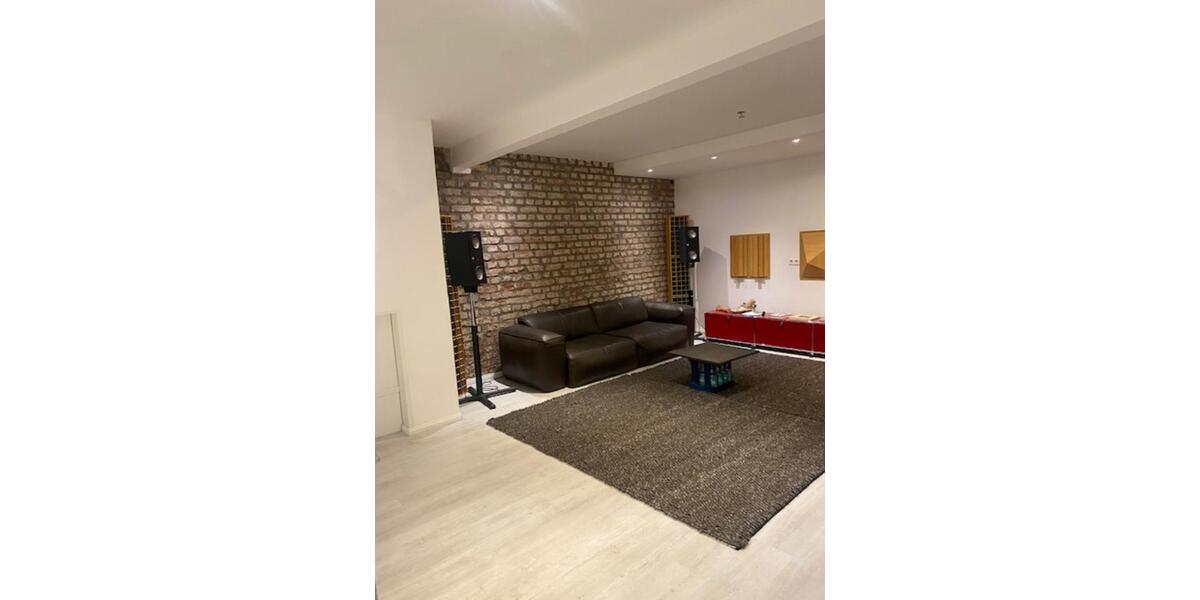 Büroräume im UG in denkmalgeschütztem Altbau – Ottostraße zimmer