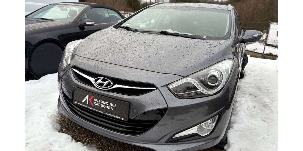 Hyundai i40 168.000 km 6.990 &euro; Solingen 42653